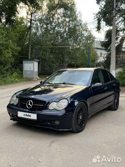 Mercedes-Benz C-класс 2.0 AT, 2002, 197 000 км