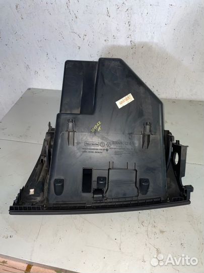 Бардачок Renault Megane седан K4M 2006