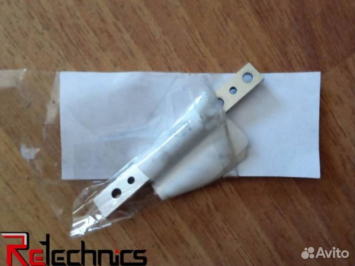 Правая петля RoverBook B510 WP