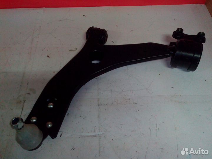 Рычаг Ford Focus C-Max 1488111