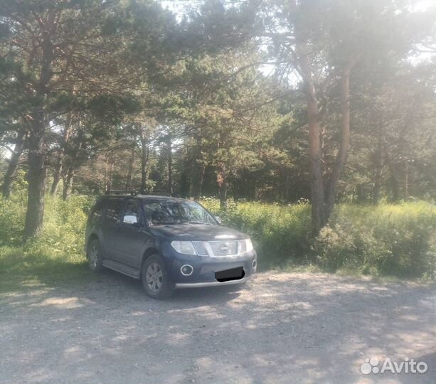 Nissan Pathfinder 2.5 AT, 2011, 300 000 км