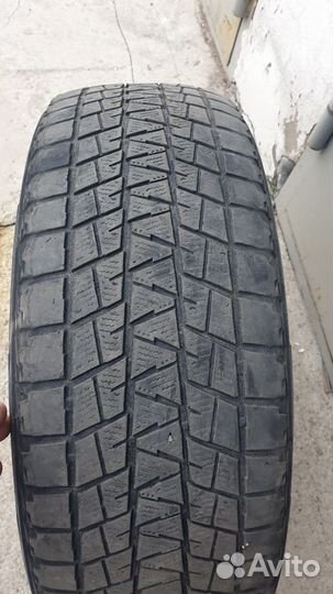 Bridgestone Blizzak DM-V1 235/65 R17 108R