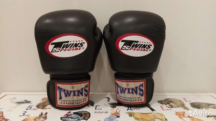 Боксерские перчатки twins