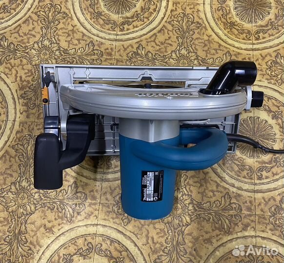 Дисковая пила Makita 5903 RK