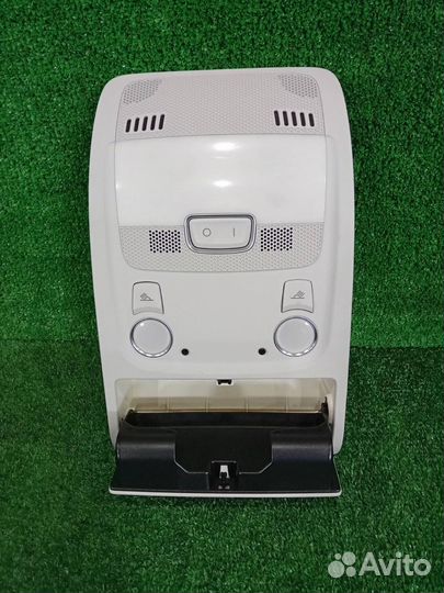 Плафон освещения салона Audi A4 B8 cdhb (1.8T)