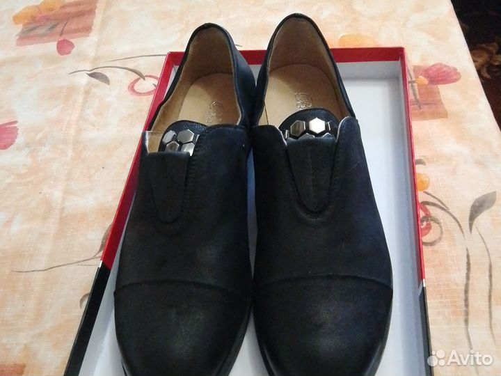 Туфли женские новые осенние