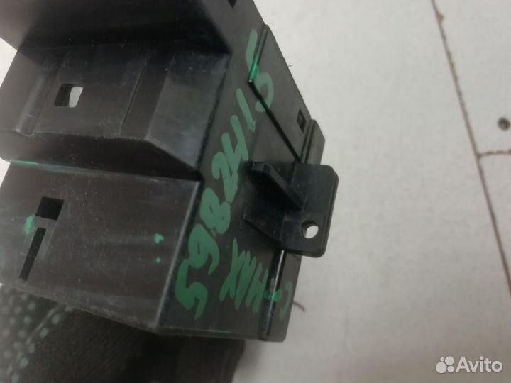 Переключатель поворотов подрулевой