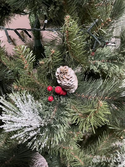 Ёлка искусственная 220