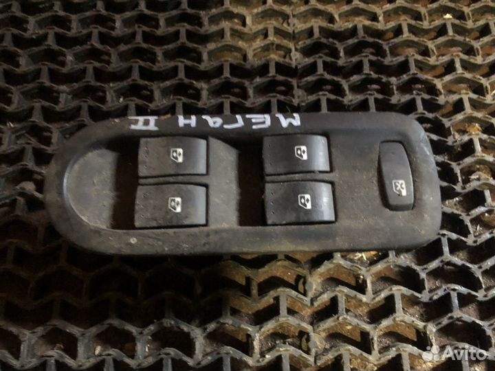 Блок управления стеклоподъемниками Меган 2