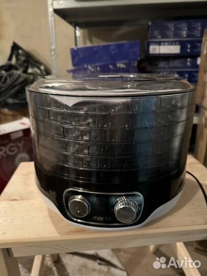 Сушилка для овощей и фруктов Marta MFD-205PS
