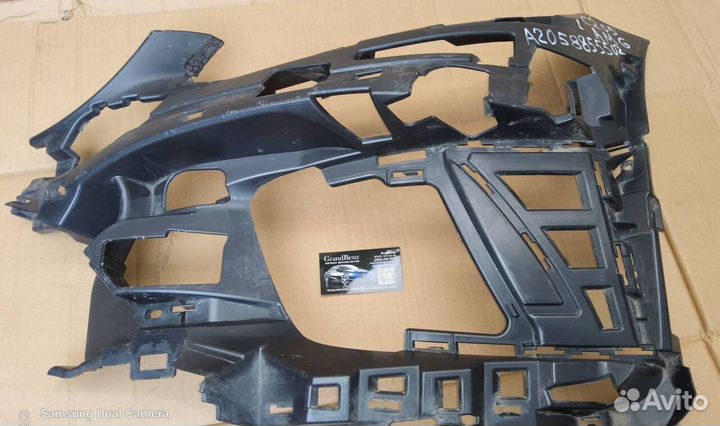 Кронштейн бампера Mercedes C-class