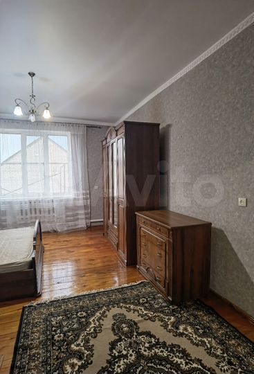 2-к. квартира, 70 м², 2/2 эт.