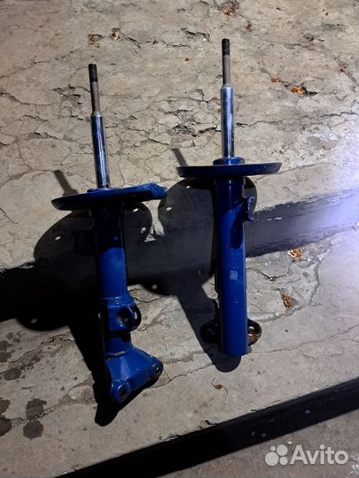 Амортизатор c203 Mercedes-Benz