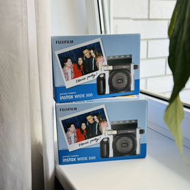 Новый Instax wide 300 черный