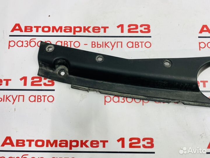 Накладка замка капота Hyundai ix55 2008-2013