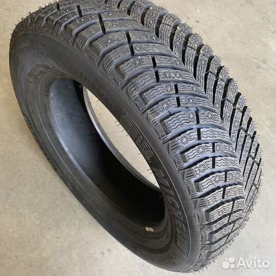 Michelin X-Ice North 4 SUV 275/55 R20 117T