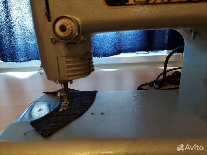 Швейная машинка бу