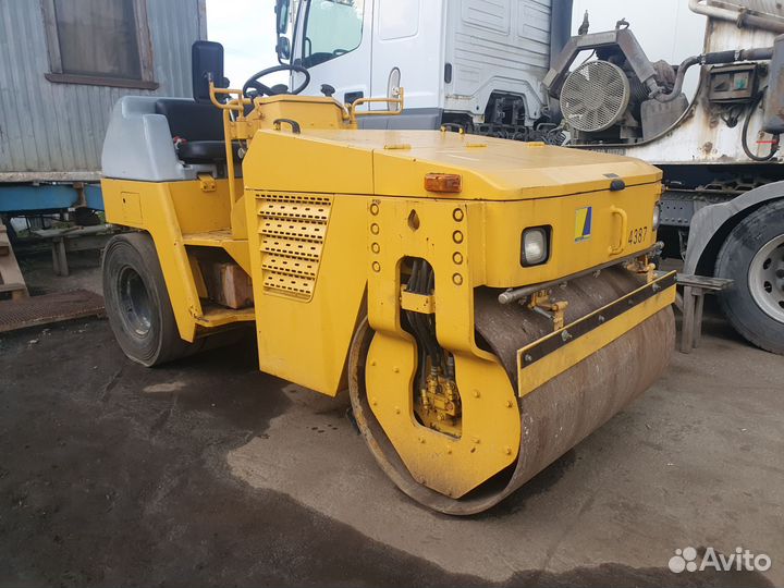 Дорожный каток SAKAI TW500W-1, 2011