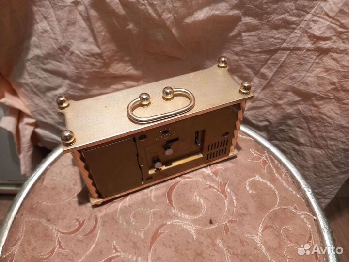 Настольные часы Слава