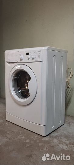 Стиральная машина indesit 5кг