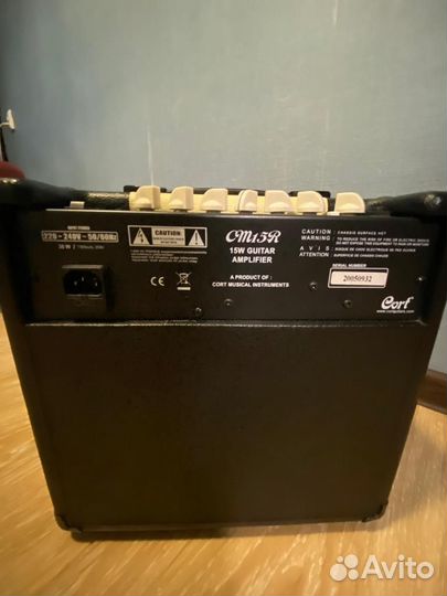 Гитарный комбоусилитель Cort Cm15r