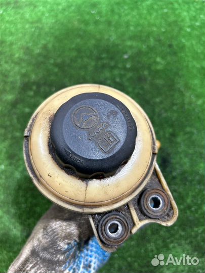 Бачок гур Chevrolet Captiva C100 Z24SED 2010