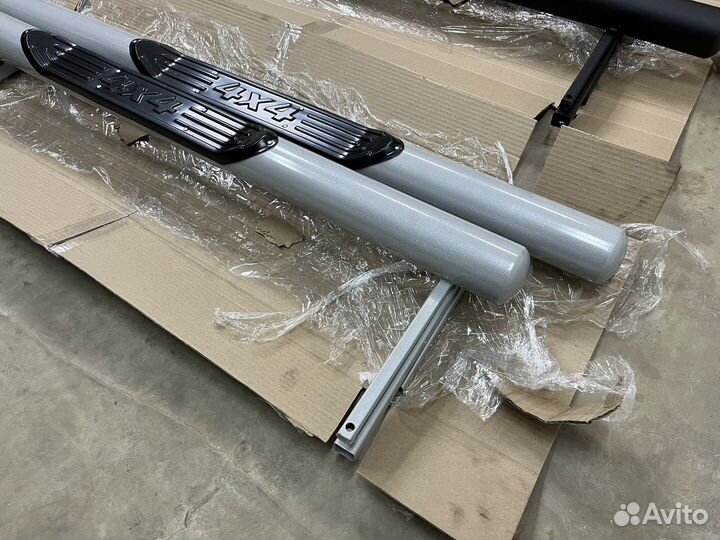 Пороги 21214 Нива Урбан Труба 76мм с проступью