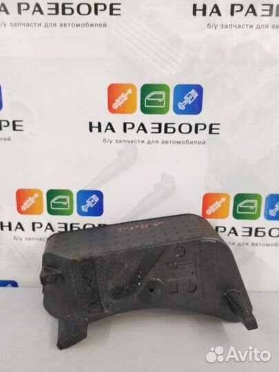 Ящик для инструментов Volkswagen Touareg 7P5 cmta