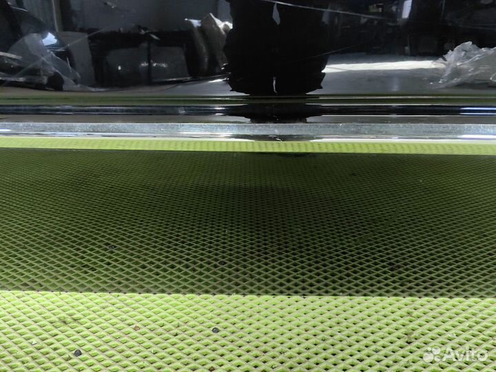 Дверь задняя правая Cadillac Escalade GMT900