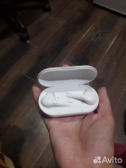 Без проводные наушники