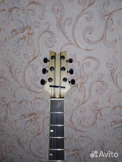 Электрогитара