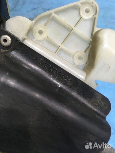 Замок двери передний правый мерседес 2047201835