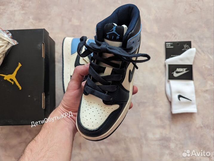 Кроссовки nike air jordan детские (31-36)