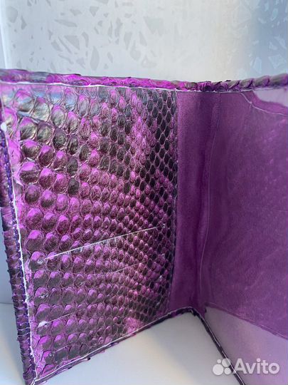 Изделие из кожи питона