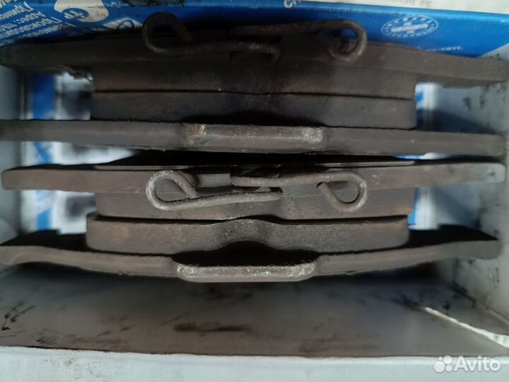 Оригинальные тормозные колодки на Форд Фокус 3