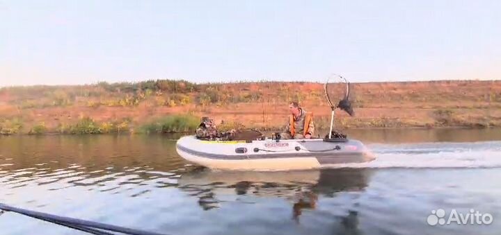Лодка пвх Касатка 365 пайолы