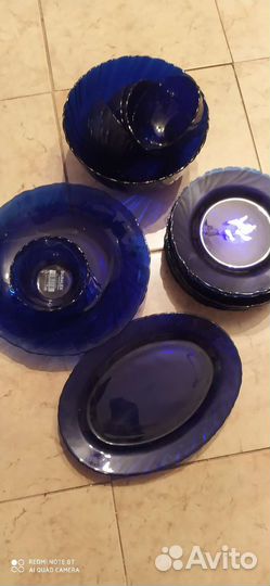 Набор синей посуды