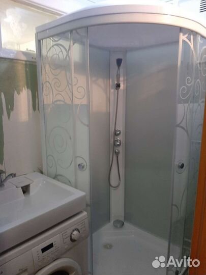 Сборка душевых кабин