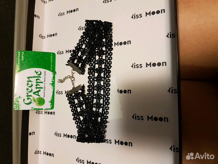 Ажурная лента на шею