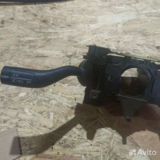 Подрулевой переключатель Volkswagen Touareg 1