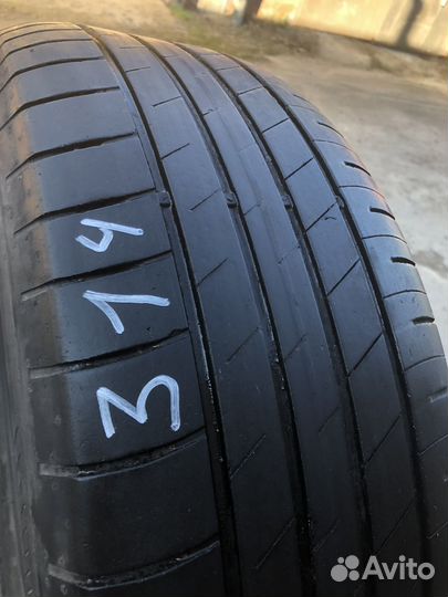 Goodyear EfficientGrip Performance 215/60 R17