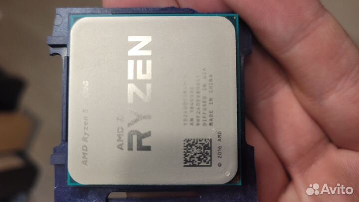 Процессор AMD Ryzen 5 2400g