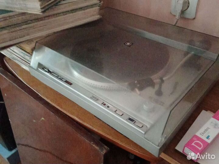 Проигрыватель винила Вега эп - 110 стерео. Винил р