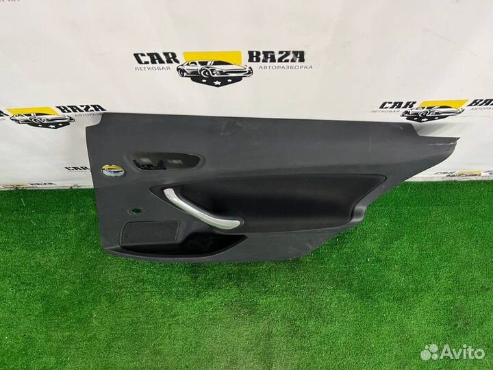 Обшивка двери задней правой R Ford Mondeo