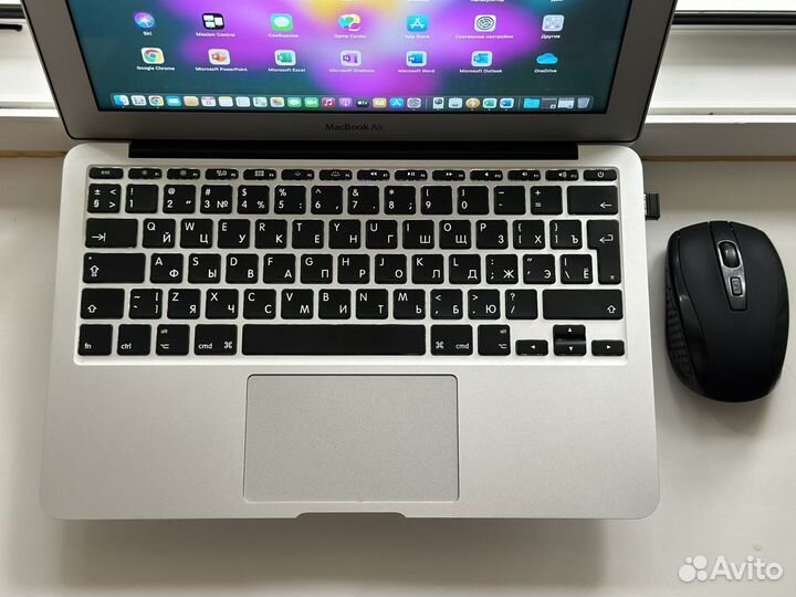 MacBook Air 11 2013 в отличном состоянии