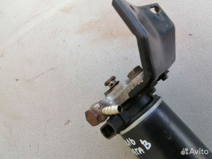 Кронштейн топливного фильтра для Opel Omega B