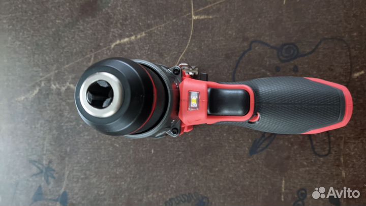 Шуруповерт Milwaukee M12 3404 Fuel