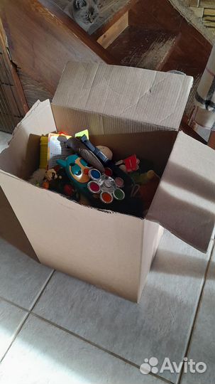 Игрушки,книги