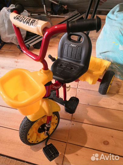 Велосипед детский трёхколёсный