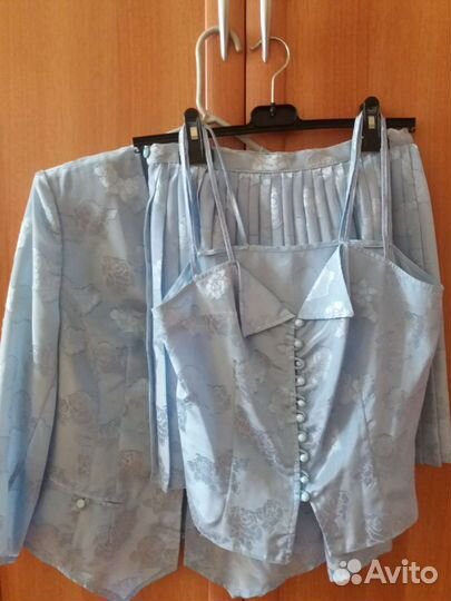 Костюм женский